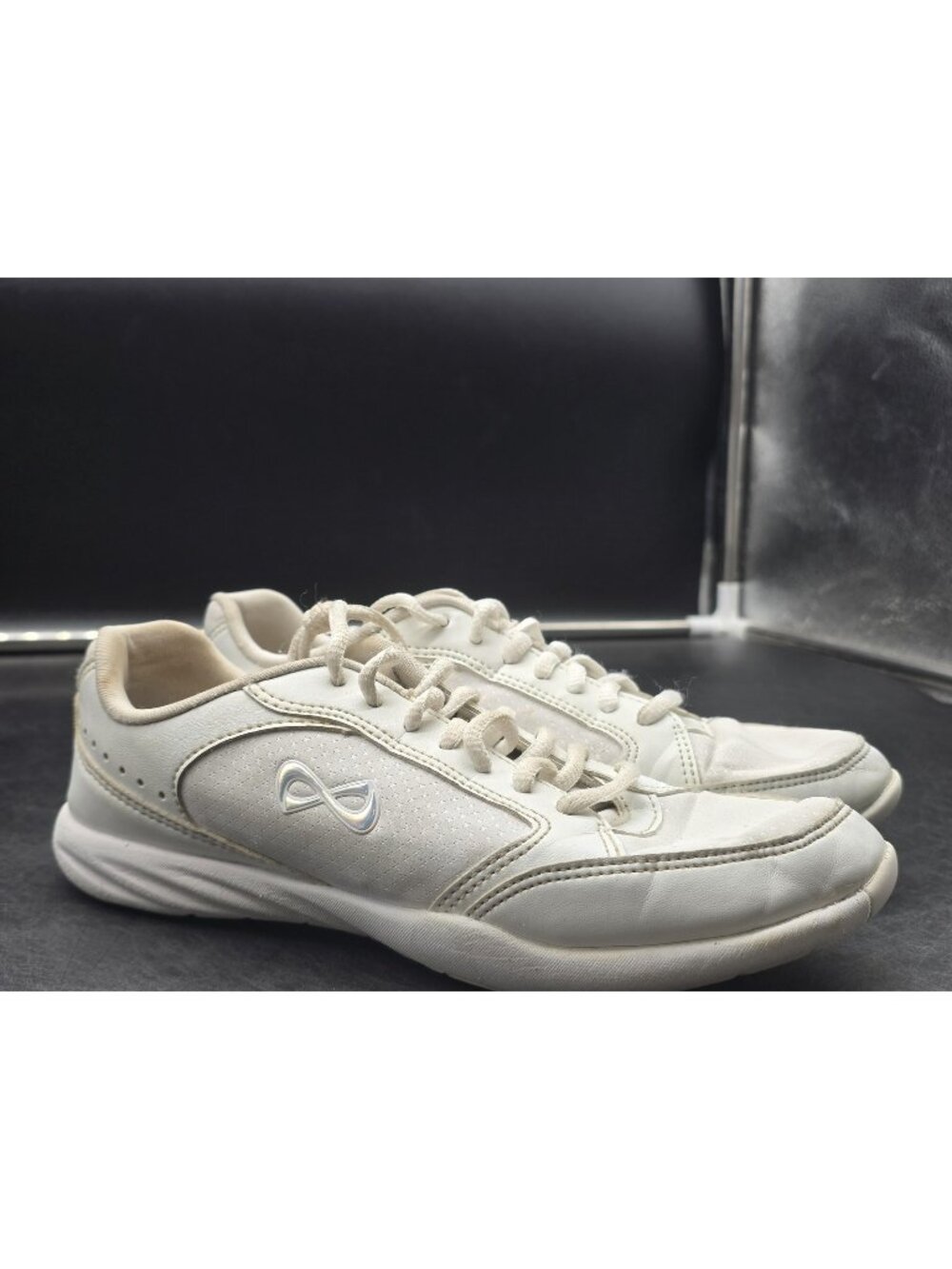 Nfinity Fearless Shoes Womens Size 6.5 White Fearless Cheer Sneakers Damaged